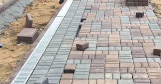 Укладка плитки на дорожке в Черемхове от 834 руб. - доступная стоимость